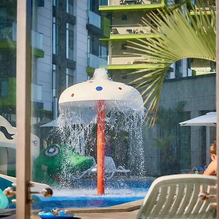 Apartmán Bloom Pool & Mamaia Nord