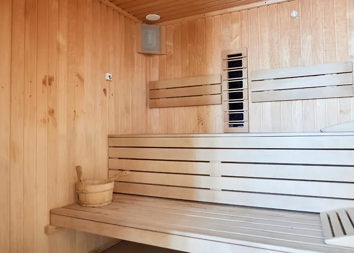 Bloom Pool & Mamaia Nord * Năvodari