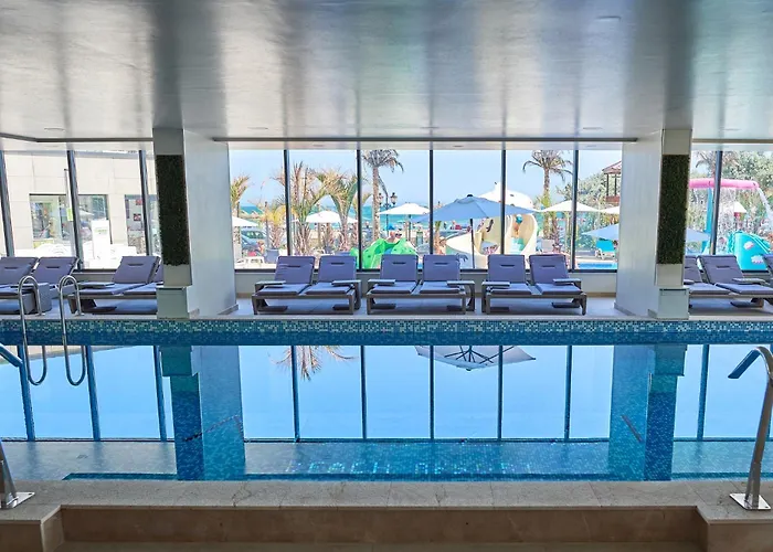 Bloom Pool & Mamaia Nord Appartement Năvodari