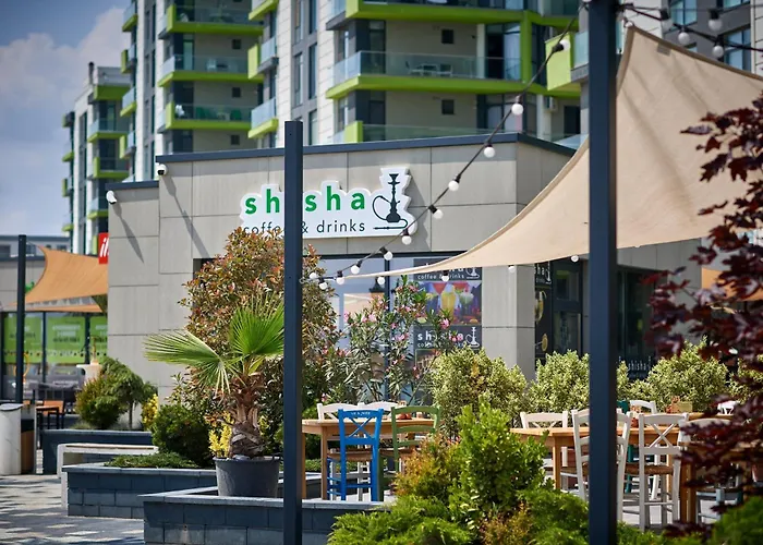 Appartement Bloom Pool & Mamaia Nord *