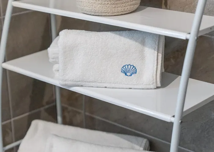 Bloom Pool & Mamaia Nord *