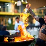 Bloom Pool & Mamaia Nord *