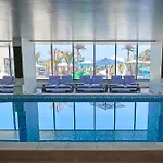 Bloom Pool & Mamaia Nord 아파트 Năvodari