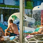 Bloom Pool & Mamaia Nord 아파트 *