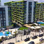 Bloom Pool & Mamaia Nord 아파트
