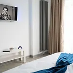 Bloom Pool & Mamaia Nord 아파트