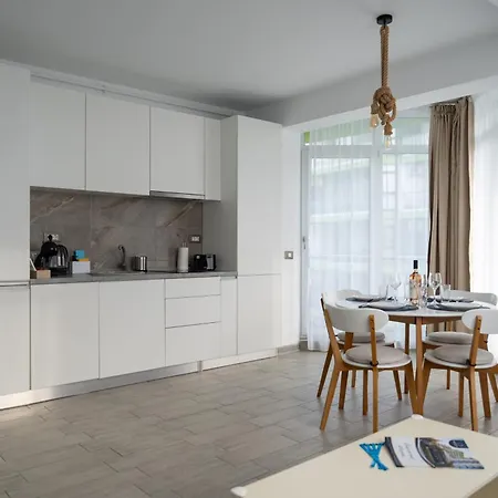 Apartment Bloom Pool & Mamaia Nord Navodari