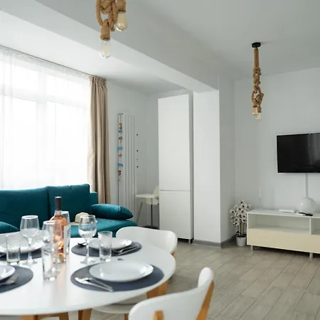 Apartment Bloom Pool & Mamaia Nord Navodari