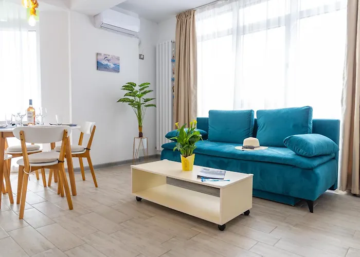 Bloom Pool & Mamaia Nord Năvodari