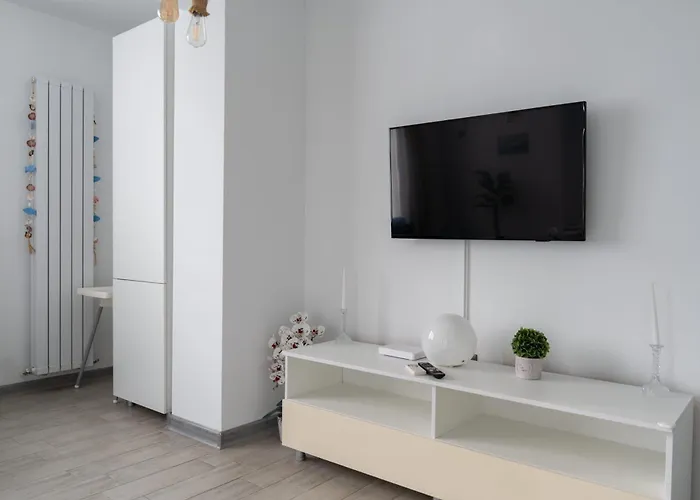 Bloom Pool & Mamaia Nord