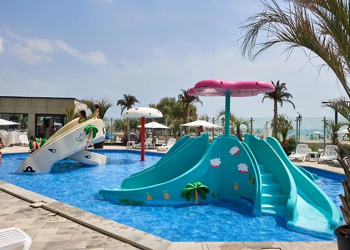 Bloom Pool & Mamaia Nord * Năvodari