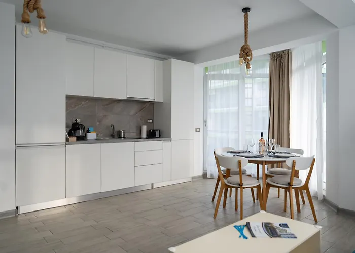 Apartman Bloom Pool & Mamaia Nord Năvodari