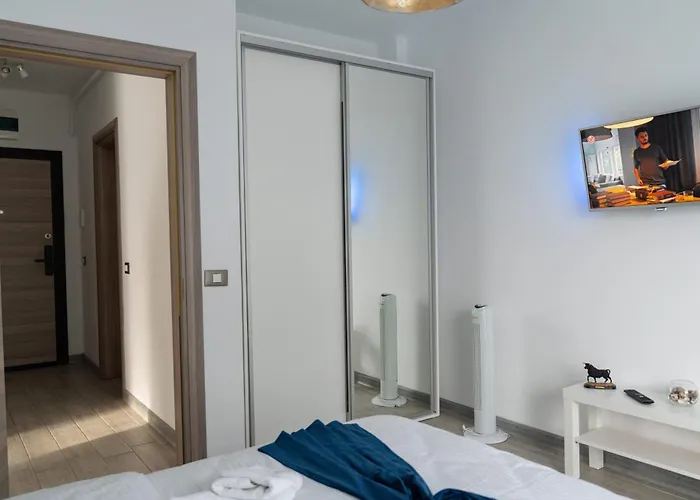 Bloom Pool & Mamaia Nord Năvodari